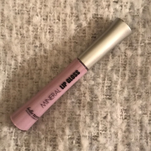 Bella Terra Mineral Lip Gloss In Lavender Kiss - Picture 2 of 2